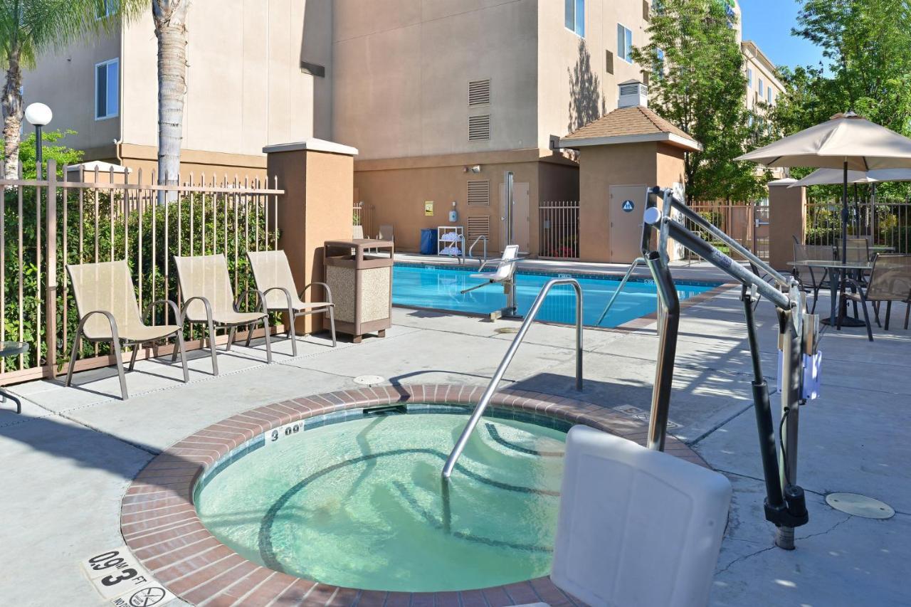 Holiday Inn Express Fresno River Park Highway 41 By Ihg Экстерьер фото