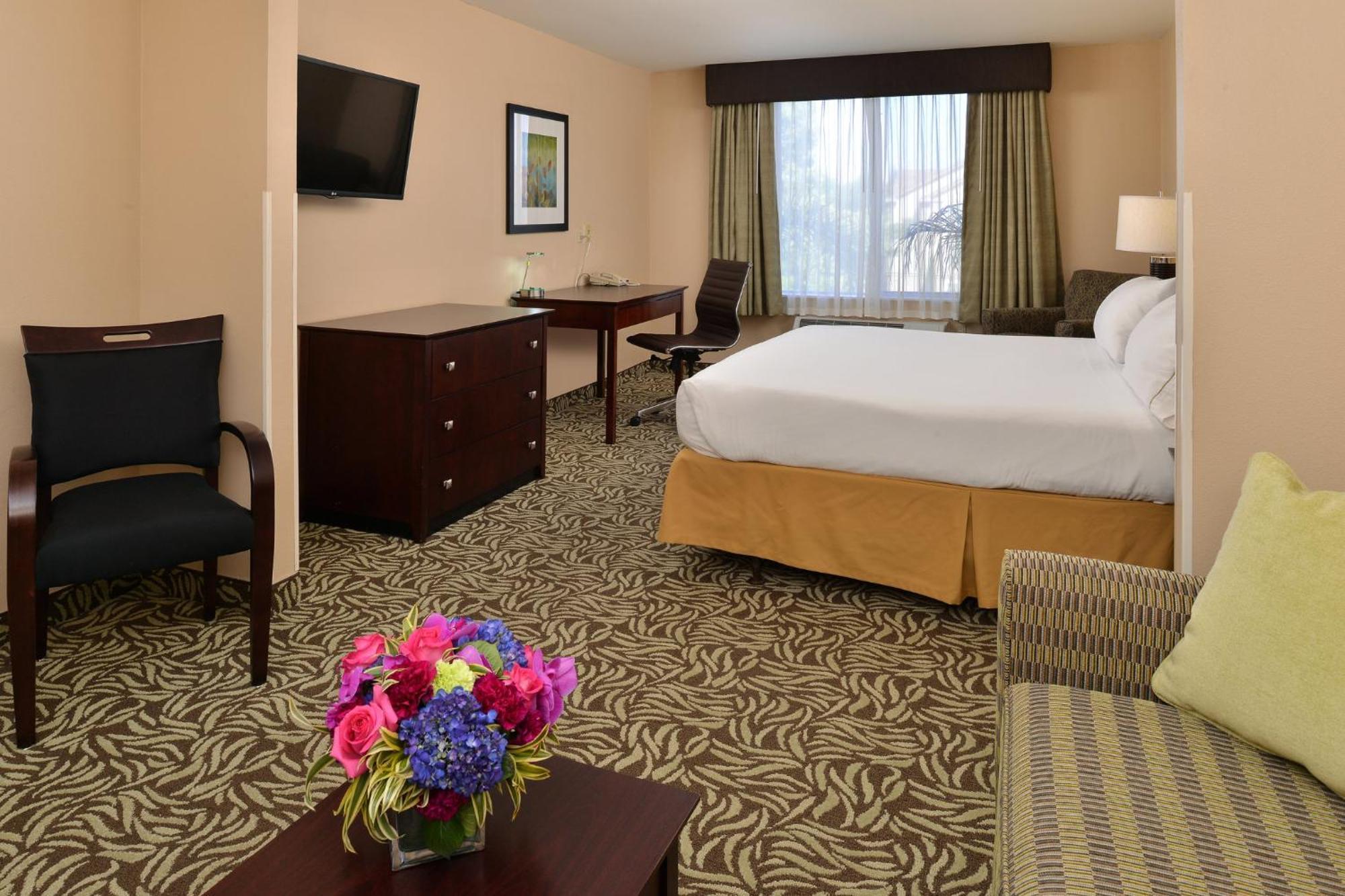 Holiday Inn Express Fresno River Park Highway 41 By Ihg Экстерьер фото