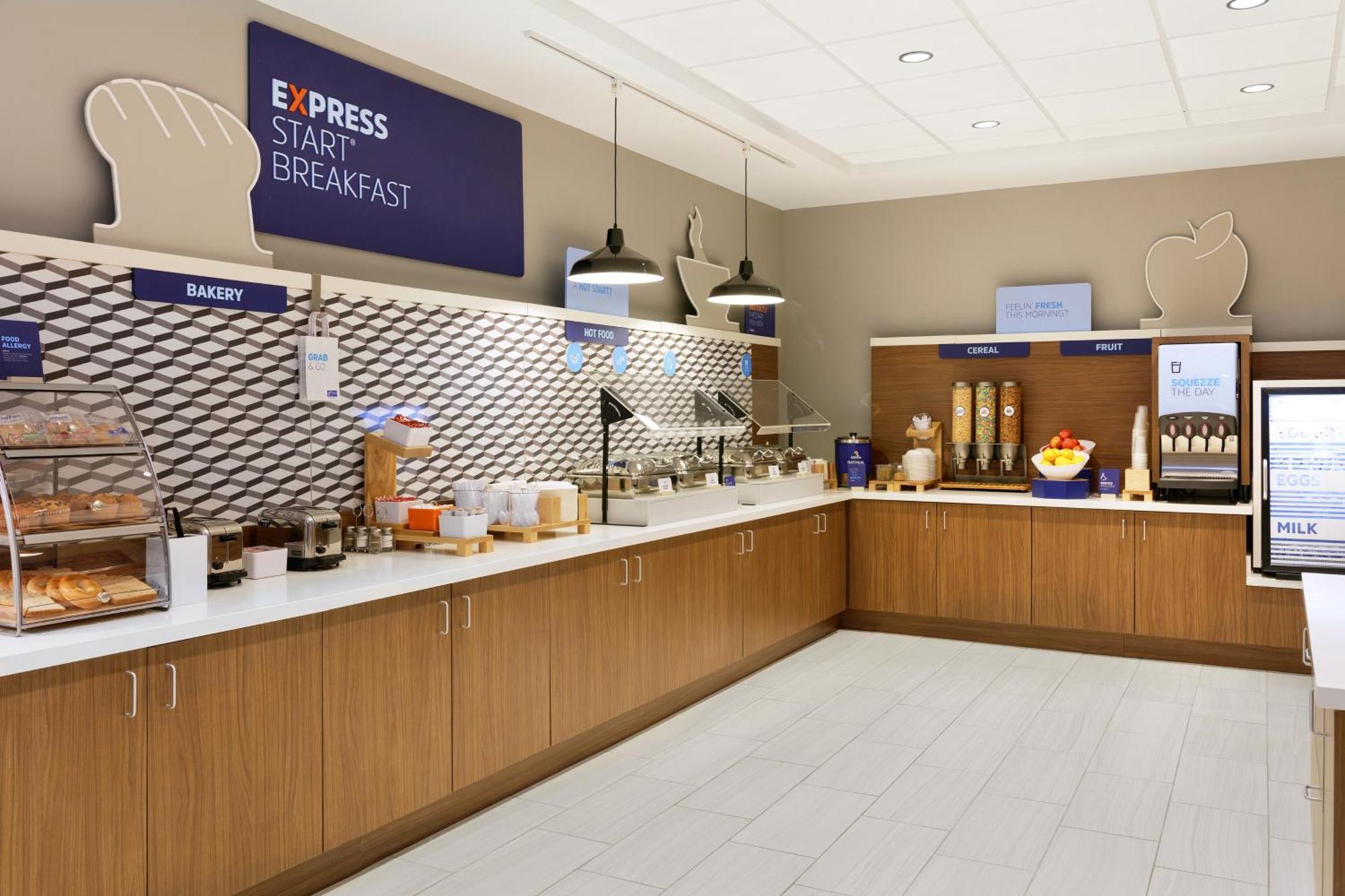 Holiday Inn Express Fresno River Park Highway 41 By Ihg Экстерьер фото